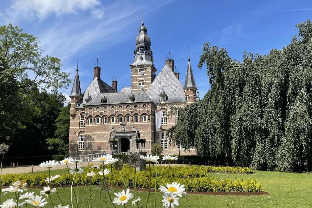 Villa June Rosy Вийхен Екстериор снимка