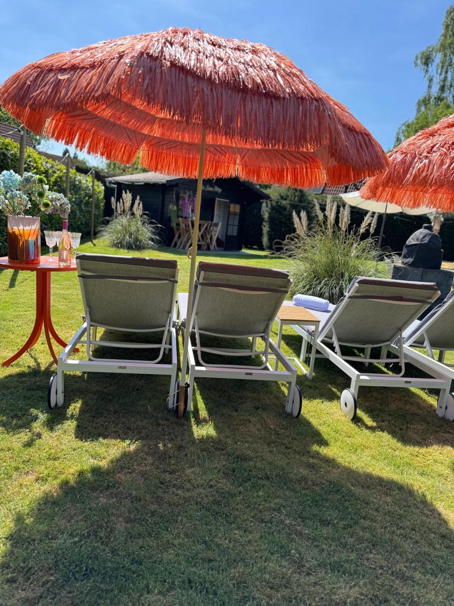 Villa June Rosy Вийхен Екстериор снимка